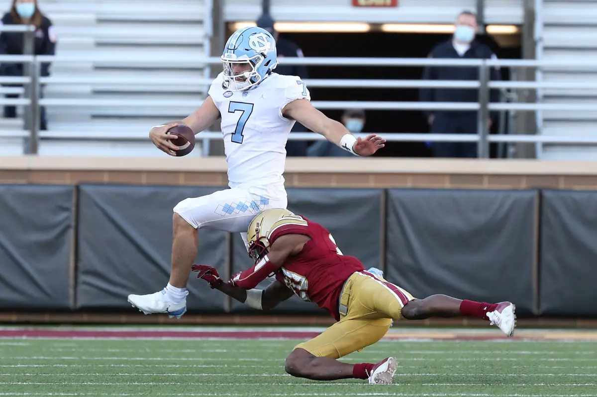 Sam Howell shows off running ability in UNC's win at Boston College