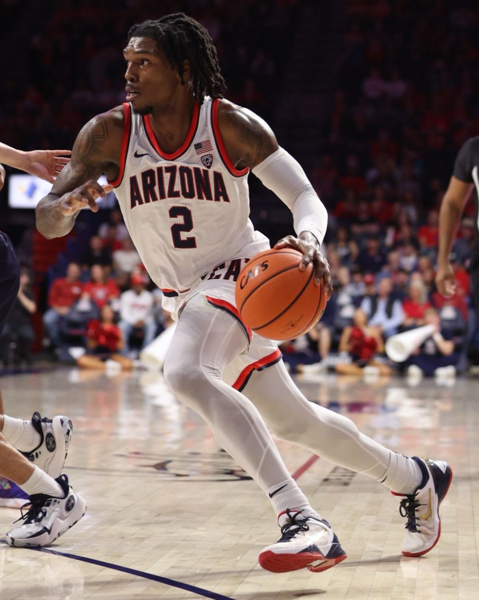 Caleb Love leads Arizona romp, with 20 points, 6 assists, and some dazzling plays