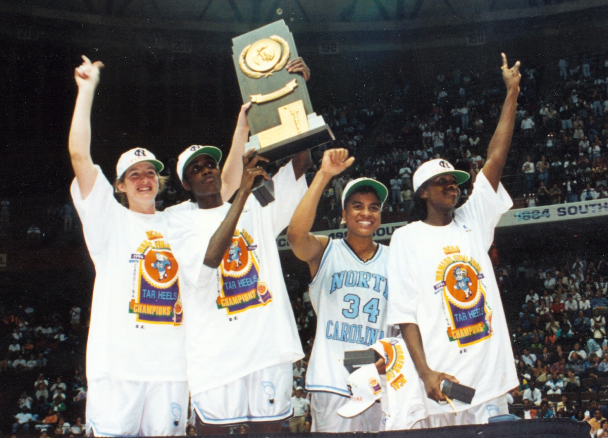 Charlotte Smith’s legendary title-winning buzzer-beater came after anxious moments, uncertainty