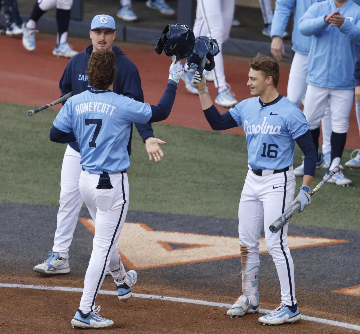 Vance Honeycutt’s big night, solid start from Jason DeCaro not enough for UNC Baseball